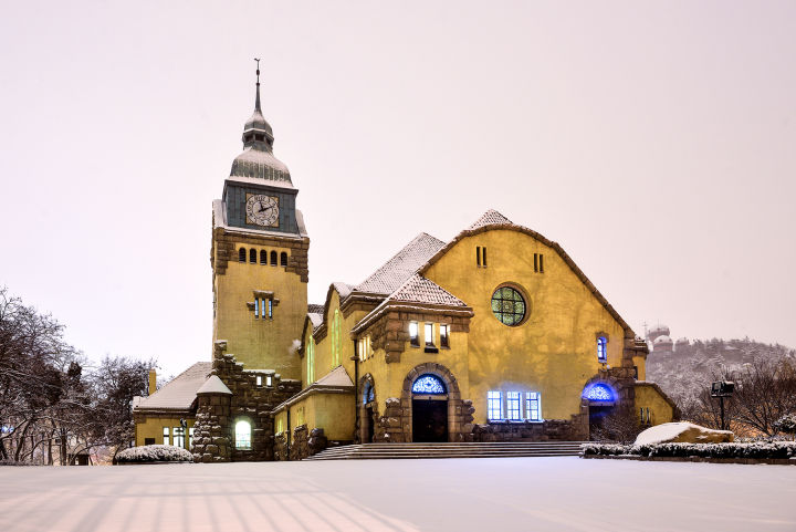 青岛属于一个什么样的城市,青岛是个怎么样的城市