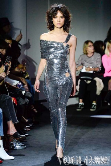 pacorabanne连衣裙2019,pacorabanne是什么牌子