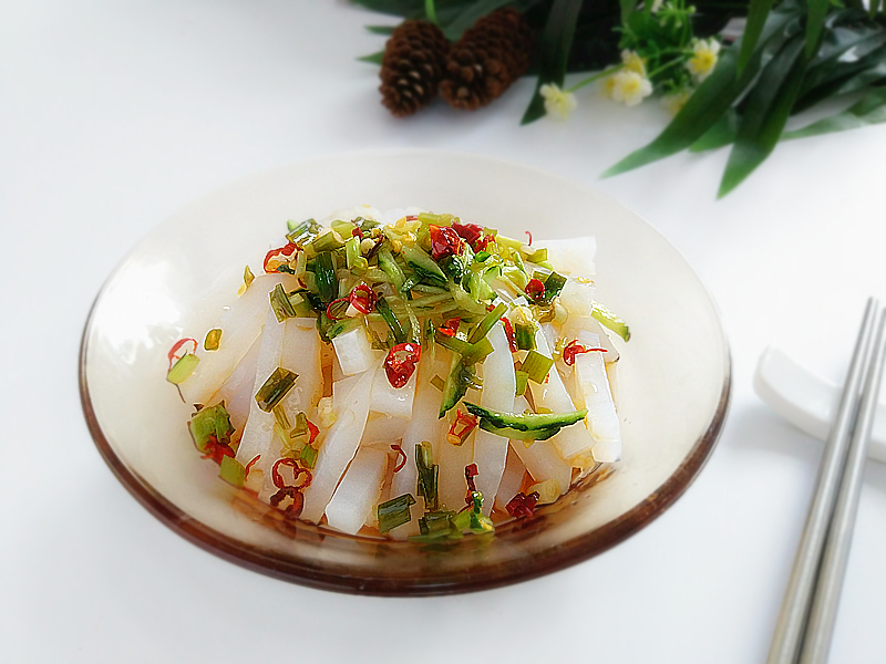 教你在家自制凉粉酸辣爽口太美味,凉粉这样做香辣酸爽好吃到没朋友