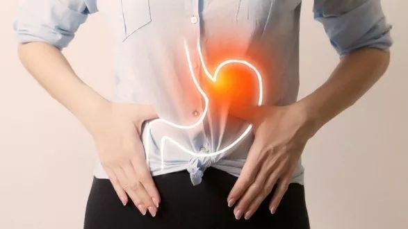 长期喝冷饮对胃有什么伤害,冷饮吃多了伤脾胃怎么办