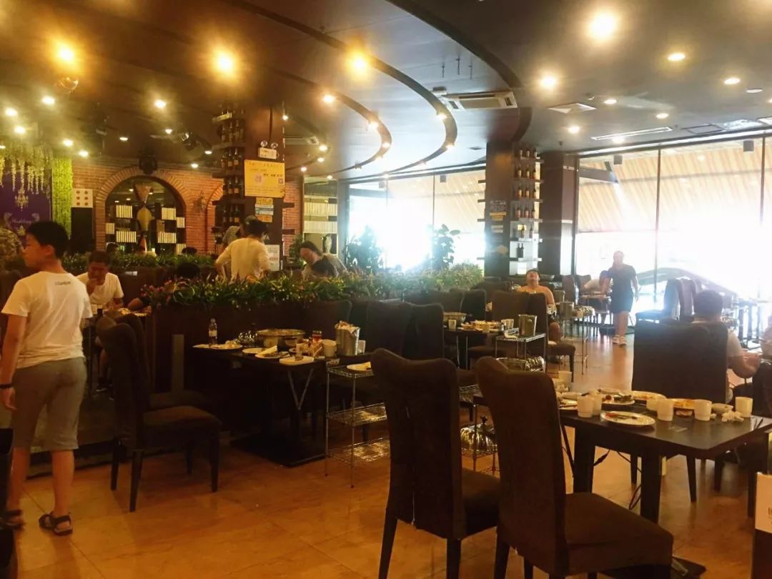 各种海鲜不限量,50种不限量海鲜