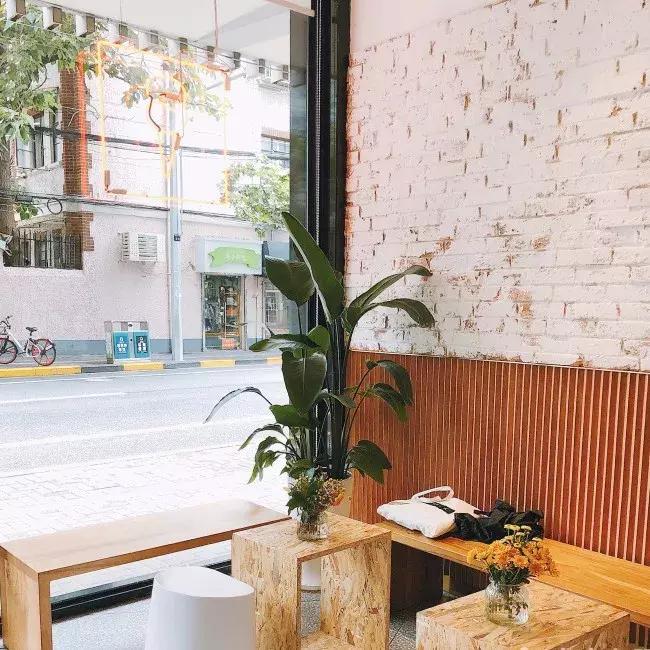 只活5分钟的短命冰激凌，花椒味PK咸蛋黄味，谁更好吃？