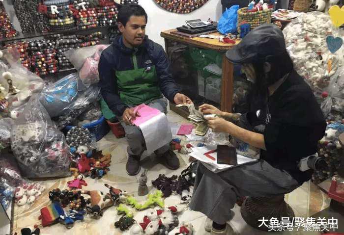 20岁姑娘一个人穷游中国,山西姑娘一个人在旅游