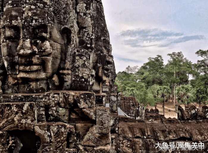 20岁姑娘一个人穷游中国,山西姑娘一个人在旅游