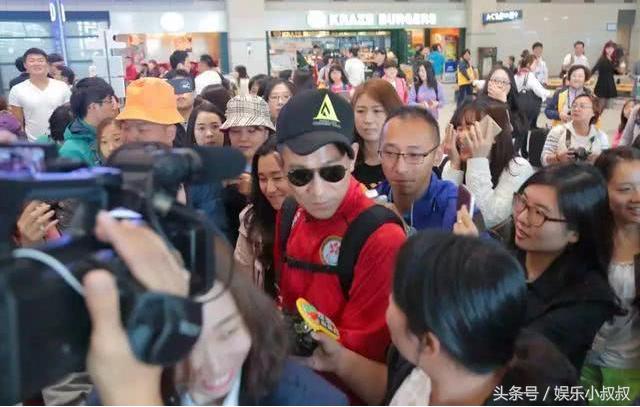 90后女子追星花了上万元,女白领追星三年多少钱