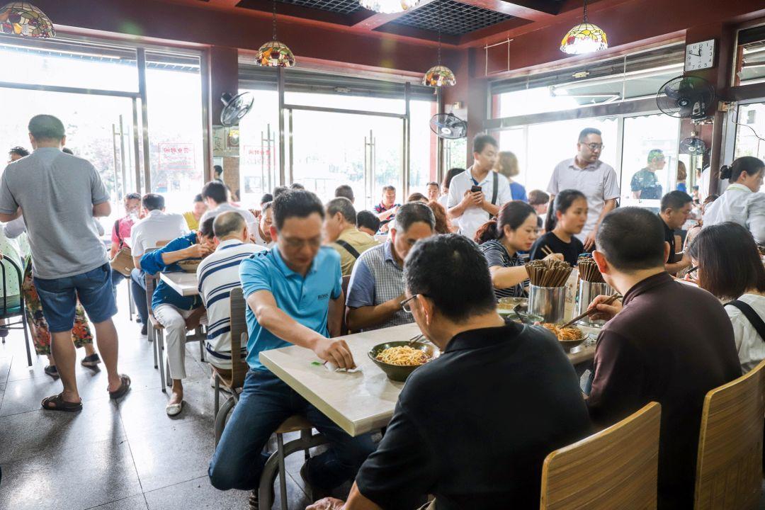 宽窄巷子旁边的物美价廉的巷子,宽窄巷子周边特色小街