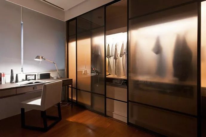 推拉门滑轮坏了怎么卸下推拉门,推拉门怎样安装不掉道