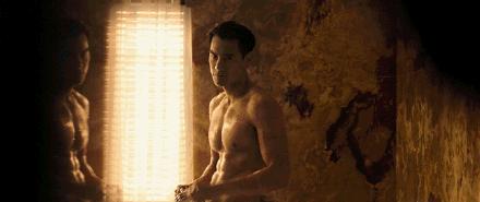 《邪不压正》，最大的看点竟是她的翘臀