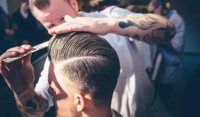 发泥好还是发油好用,发泥好用还是发油