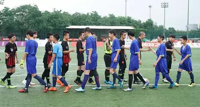 再大的雨也浇不灭我们的热爱足球,2020北京青少年足球比赛