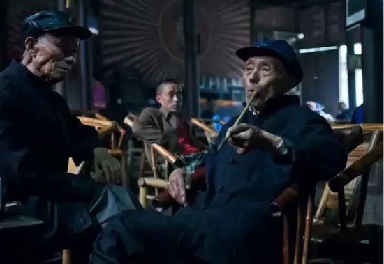 利川特有的烟 (利川老辈子抽叶子烟图片)