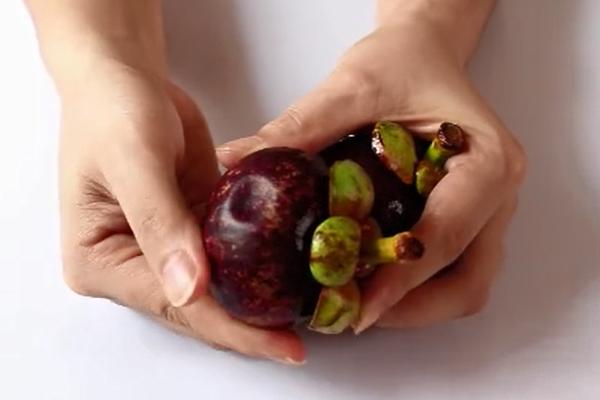 山竹选购秘籍挑选一颗完美的山竹,原来挑选山竹有技巧掌握好这四点