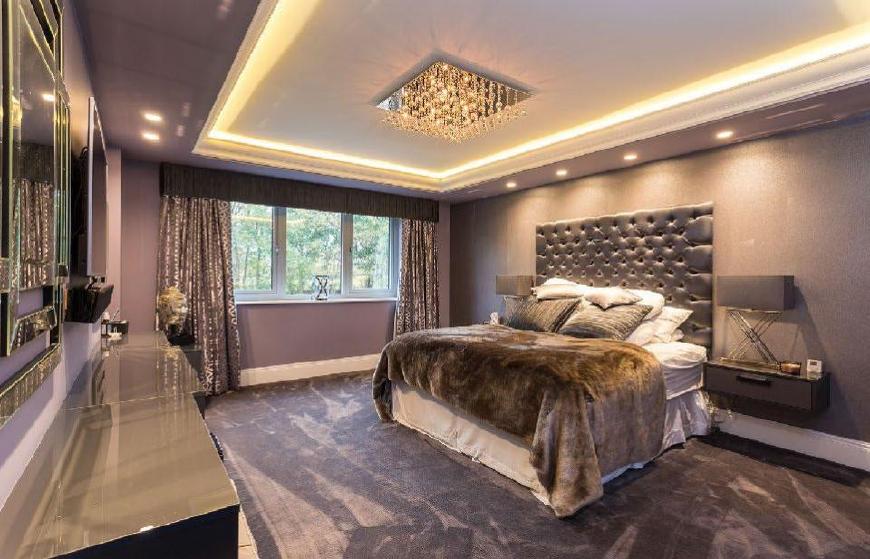 踢足球能挣多少钱,踢英超有多赚钱