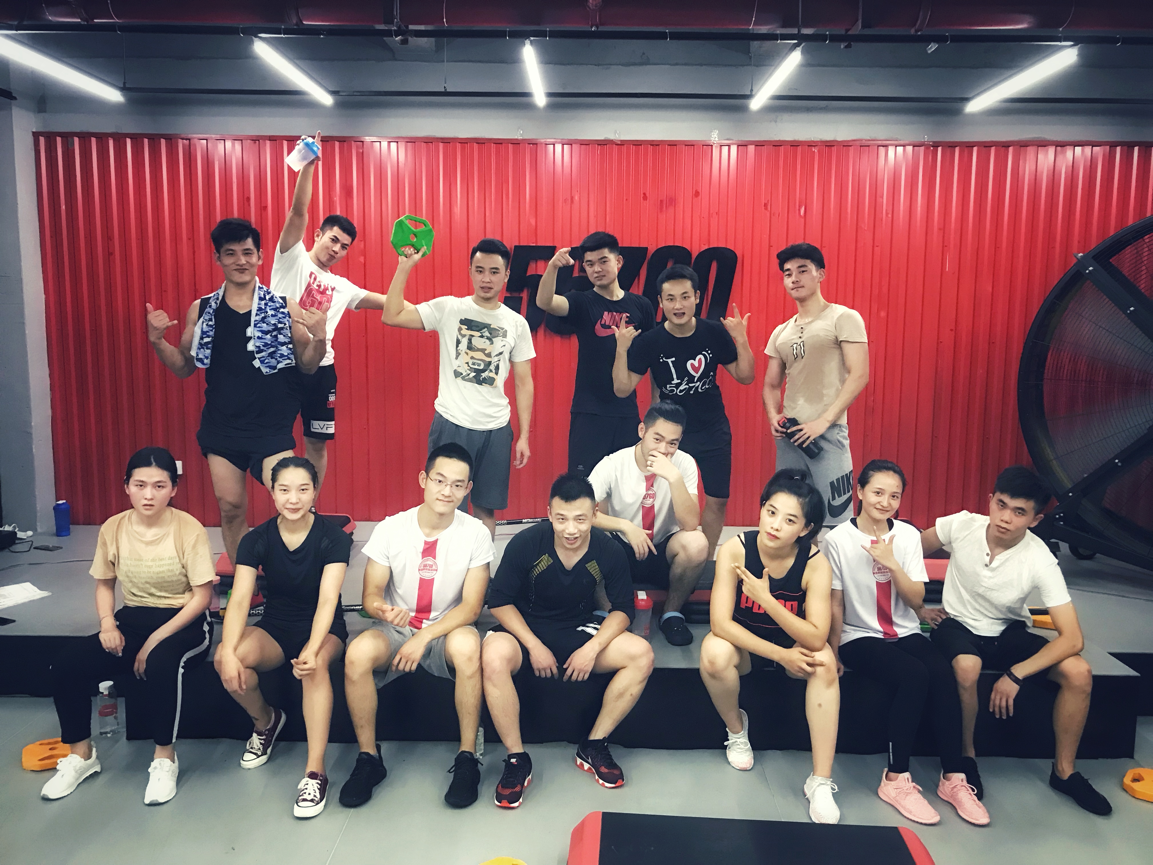 长沙健身教练职业培训机构,健身教练多少钱一个月工资