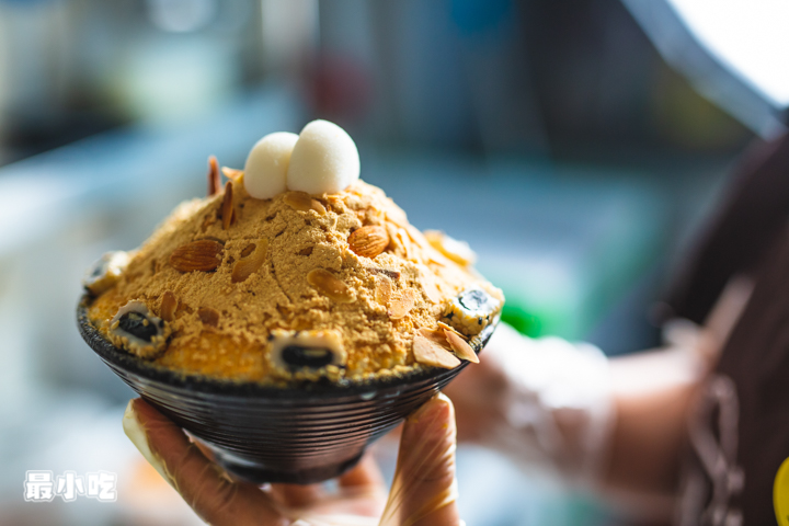 平顶山40度雪花冰,平顶山40度高温吃雪花冰