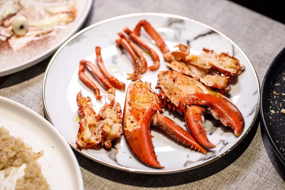 傲娇！藏在解放南路的「花园餐厅」只有6张桌！道明寺来也要预约