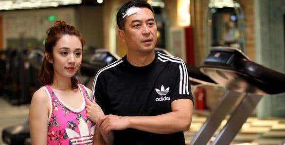 王晓晨和郑恺最新视频,郑恺和王晓晨互动