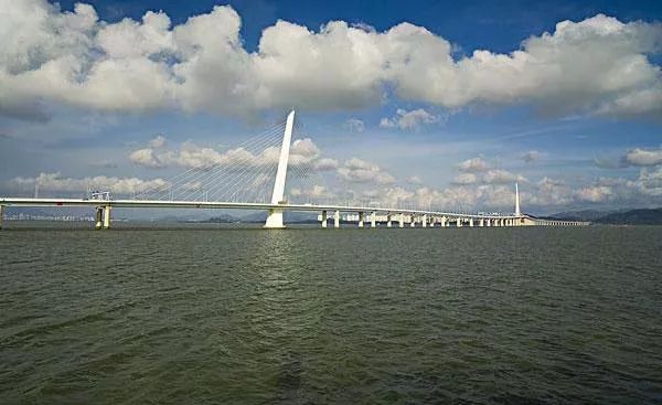 香港和大陆的优势,香港中小学教育对比大陆