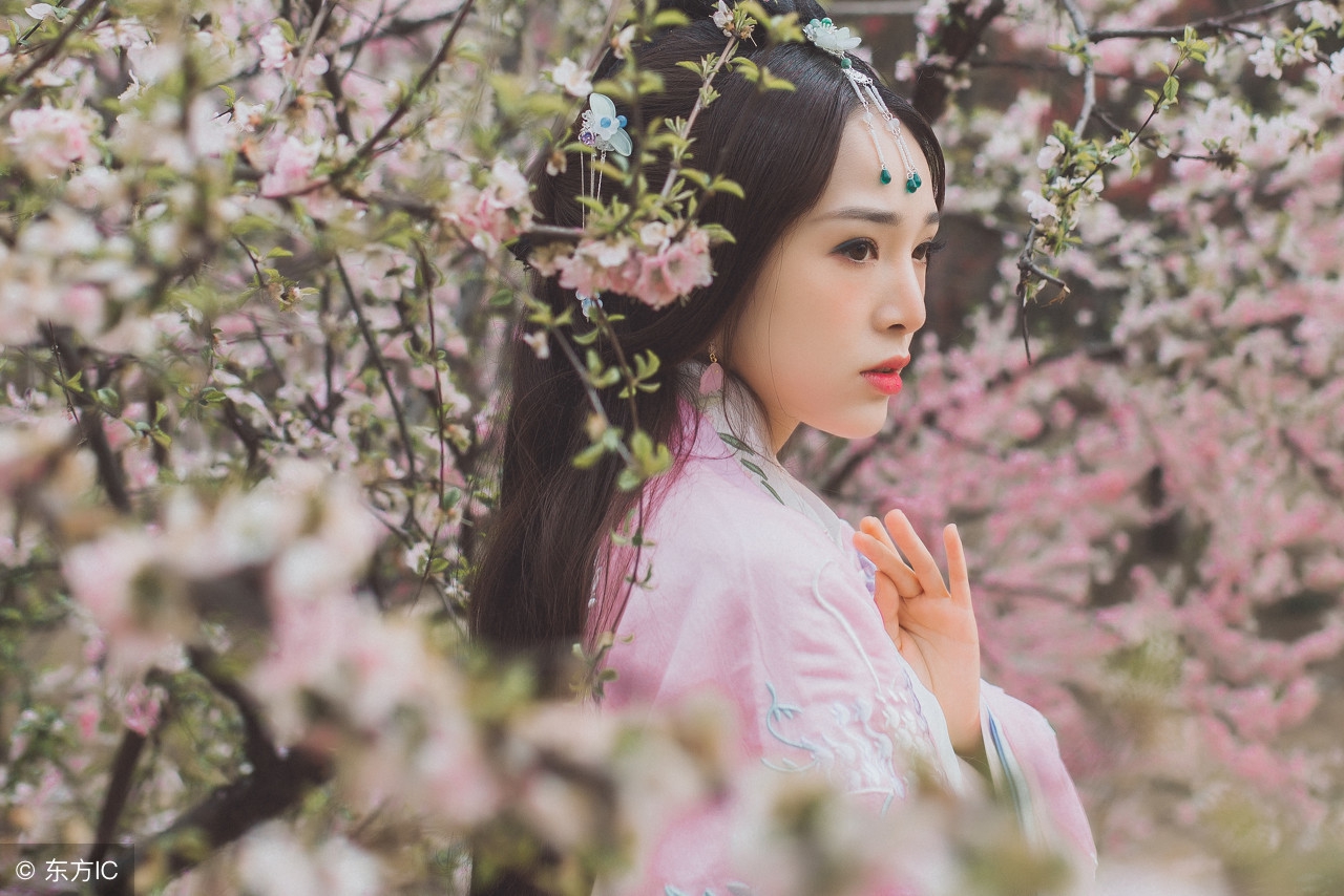 匆匆一眼便沦陷了,匆匆一眼就生死离别