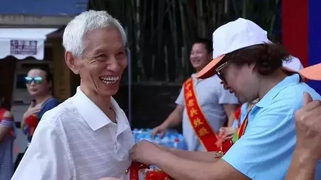 8月1日，花田酒地这场免费军旅很暖心···