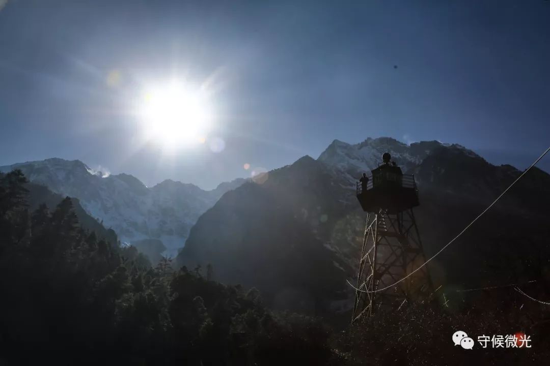 品图：大国末梢的站立者