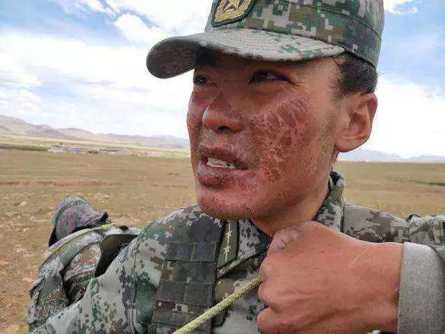 中国军人的身躯究竟背负着怎样的责任和使命?这几张图片告诉你!