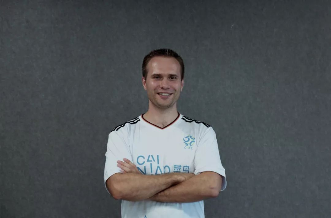 从顺丰到菜鸟，洋女婿“爆改”俄罗斯邮政