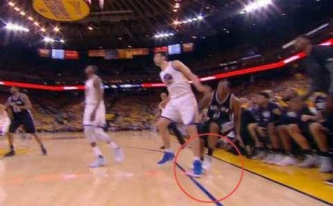 崴脚后想早点回归运动场,队医教你几招一定要看