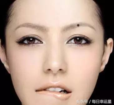 女人身上哪几个部位有痣好,女人哪个地方长痣最好