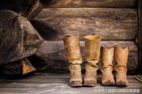 凉鞋的英语怎么说呢,凉鞋翻译英文