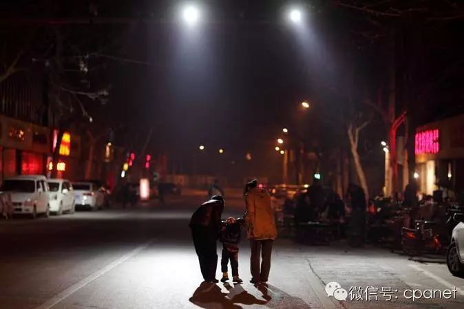 一（yi）瞄（miao）