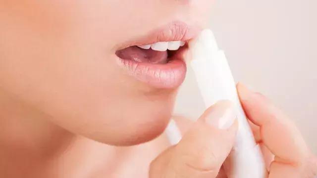 人累妆不垮，快速补妆有一套