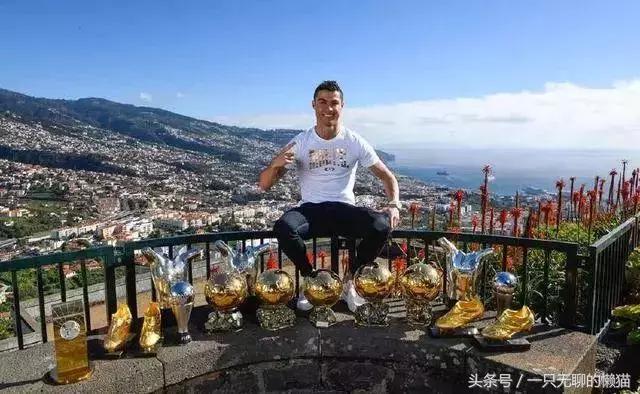 c罗现在球衣,c罗一场换两件球衣