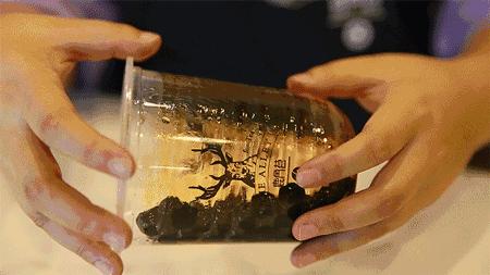 鹿角巷送礼物,鹿角巷送奶茶