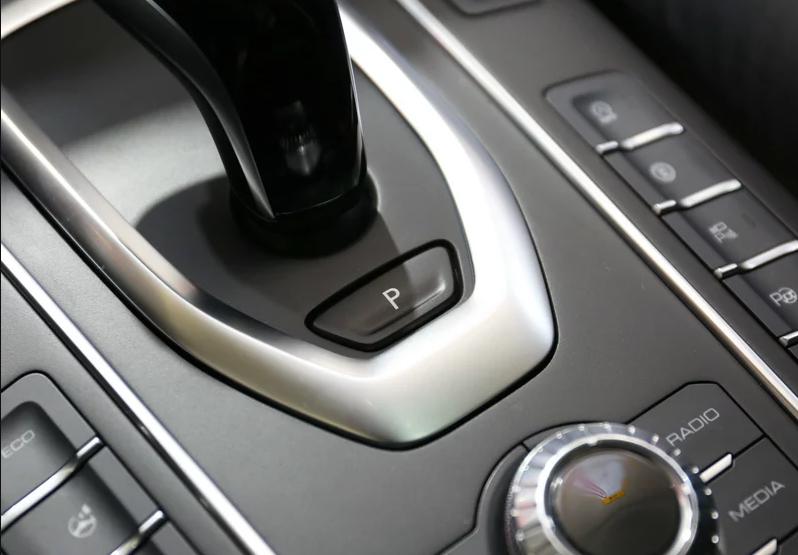 首次配四驱，你会接受车身加长轴距不变的VV6吗？