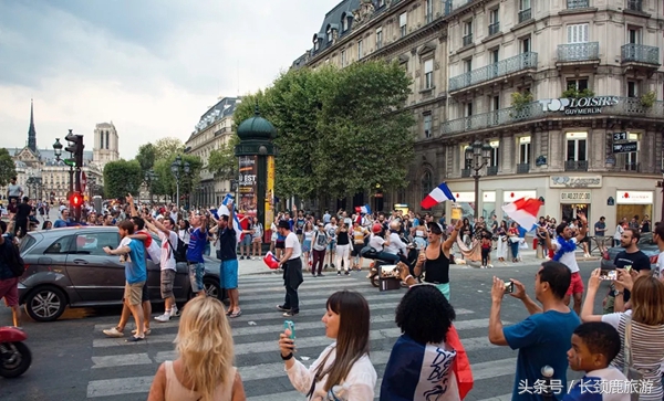 法国人民与法国国家队的“爱恨情仇”