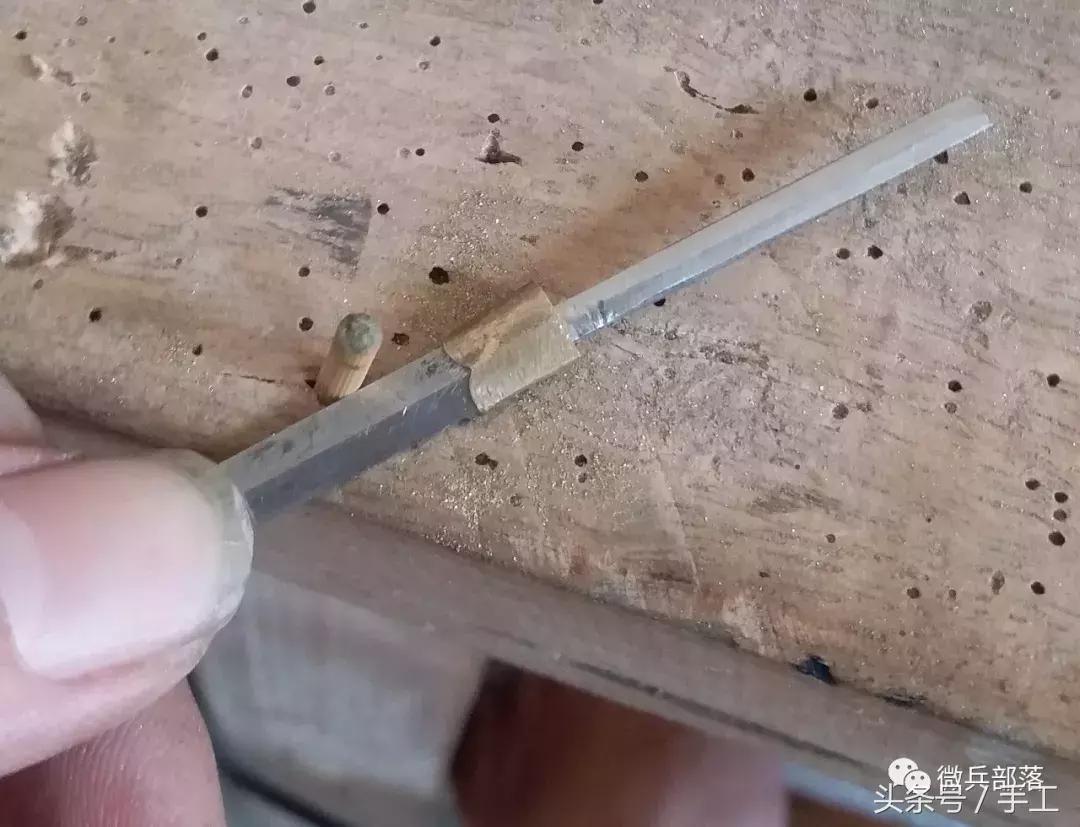 纯手工打造名剑,微型刀剑制作比赛