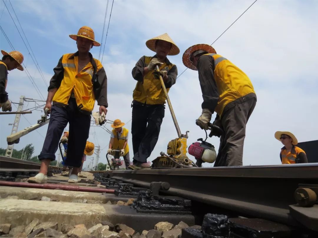 “汗蒸”、“桑拿”奈我何？保养维修不停步