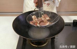 炒腊肉是先炒蒜苔还是先炒腊肉,腊肉的家常做法怎么炒好吃教程