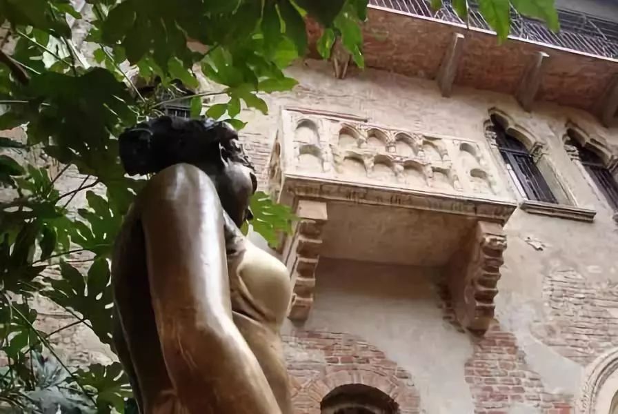 魔都超美的网红打卡圣地安福路,上海网红打卡地必去的路