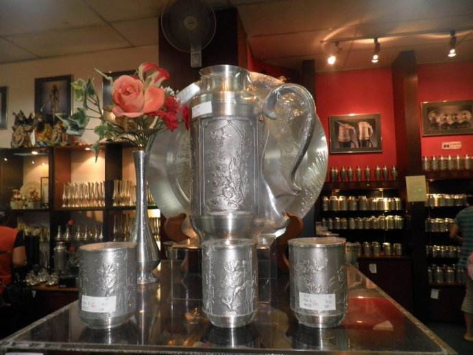 出国旅游有哪些东西不能带,出国游一般买什么特产