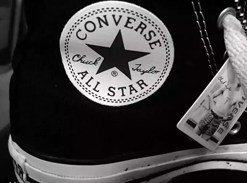 垃圾匡威毁我青春，可我就是放不下它