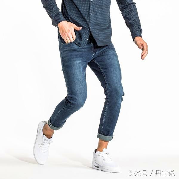 c罗迷你罗牛仔裤,世界足球先生c罗2017