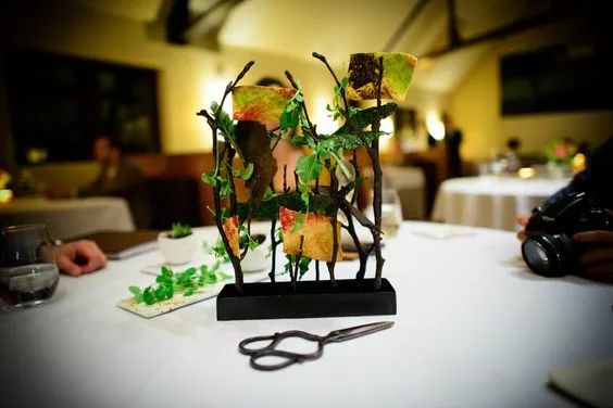 这家奇葩餐厅“坑”了中国食客,却征服了米其林食探,连奥巴马夫妇都是它的粉丝!