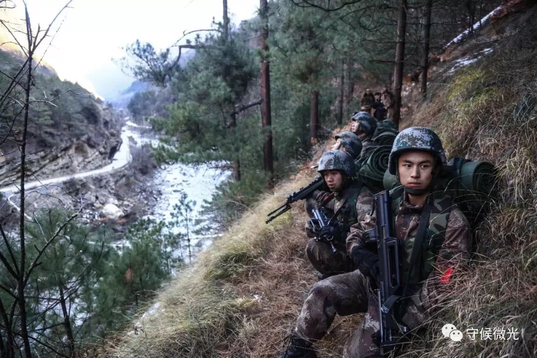 在最艰苦的地方守卫祖国,荐读在人生的低谷中安然前行