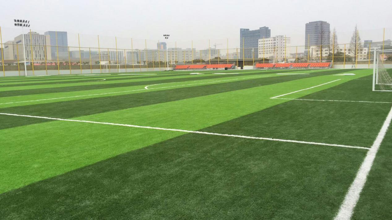 足球场照明用什么灯,足球场灯具有什么要求