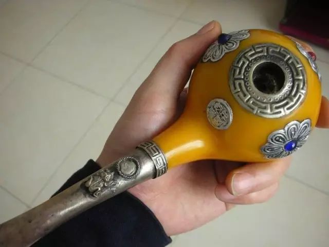 玩说｜别搓了，再搓您这老蜜蜡，都有塑料味了！