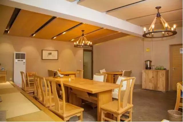 这是一家被称为“山东首家精品民宿”,等你一起邂逅青岛最美山居