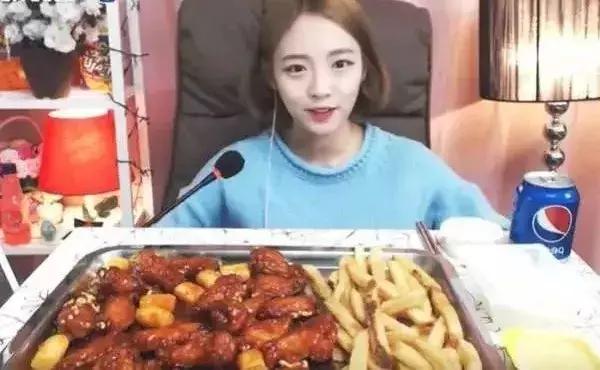 催吐,外挂般的减肥方式?吃的是欲望,吐的是灵魂