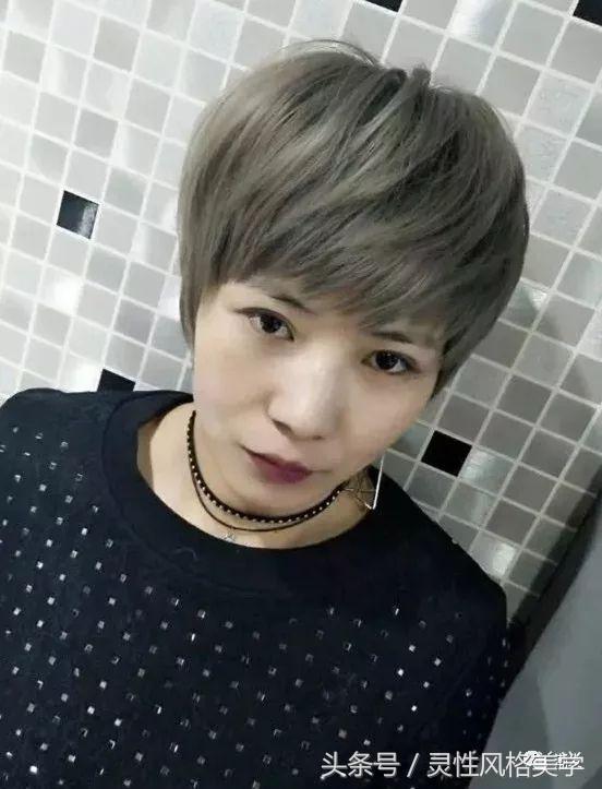 时尚气质高雅的短发造型烫,烫减龄时尚免打理的短发